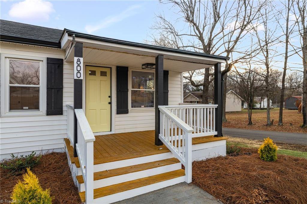 800 Essex Road, Winston-Salem, NC 27105