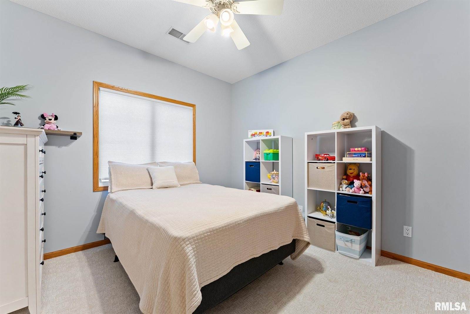 16 Cherry Hill Court, Hampton, IL 61256