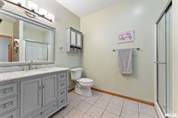 16 Cherry Hill Court, Hampton, IL 61256