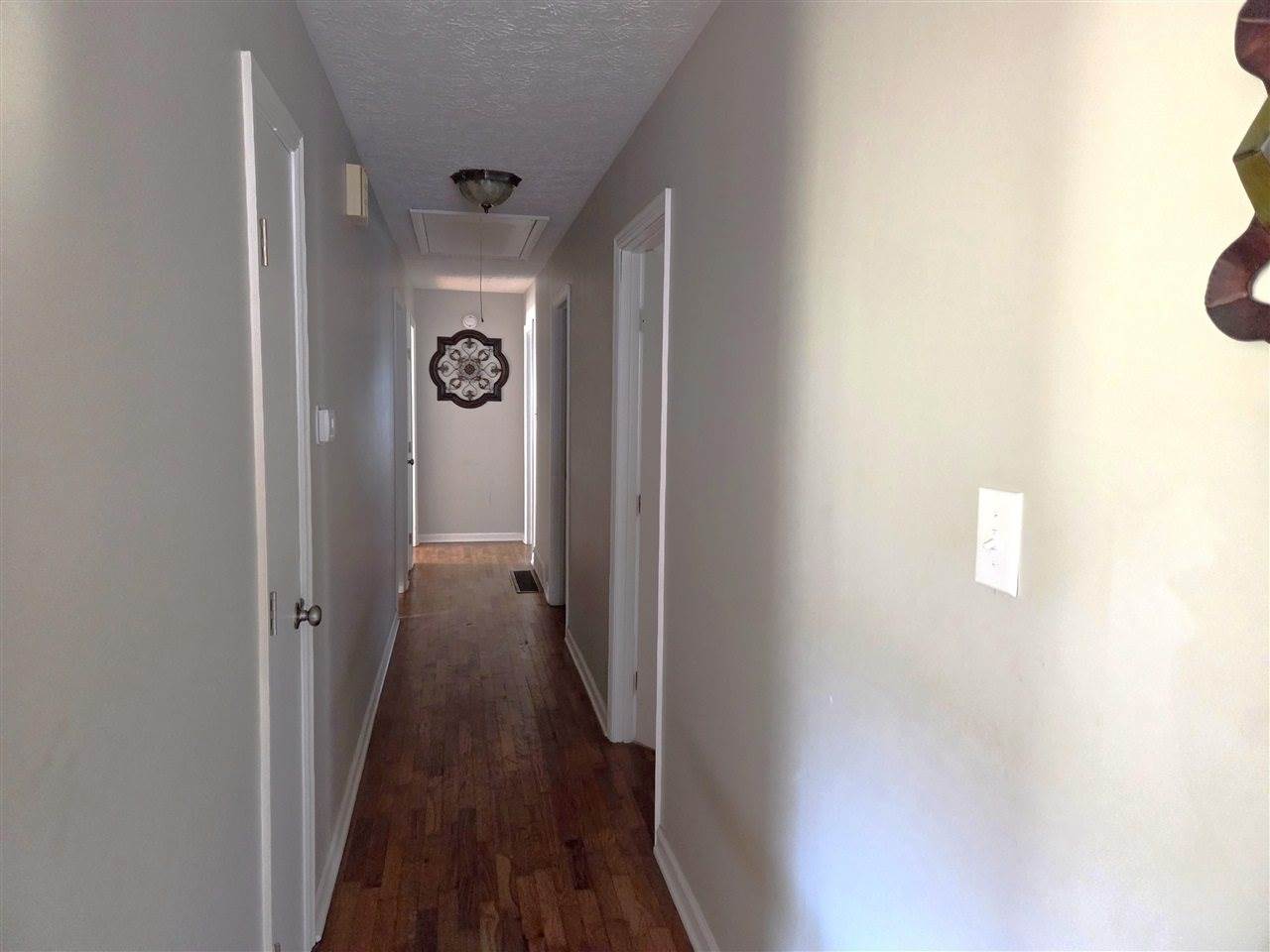 302 Suzanne Drive, Lawrenceburg, KY 40342