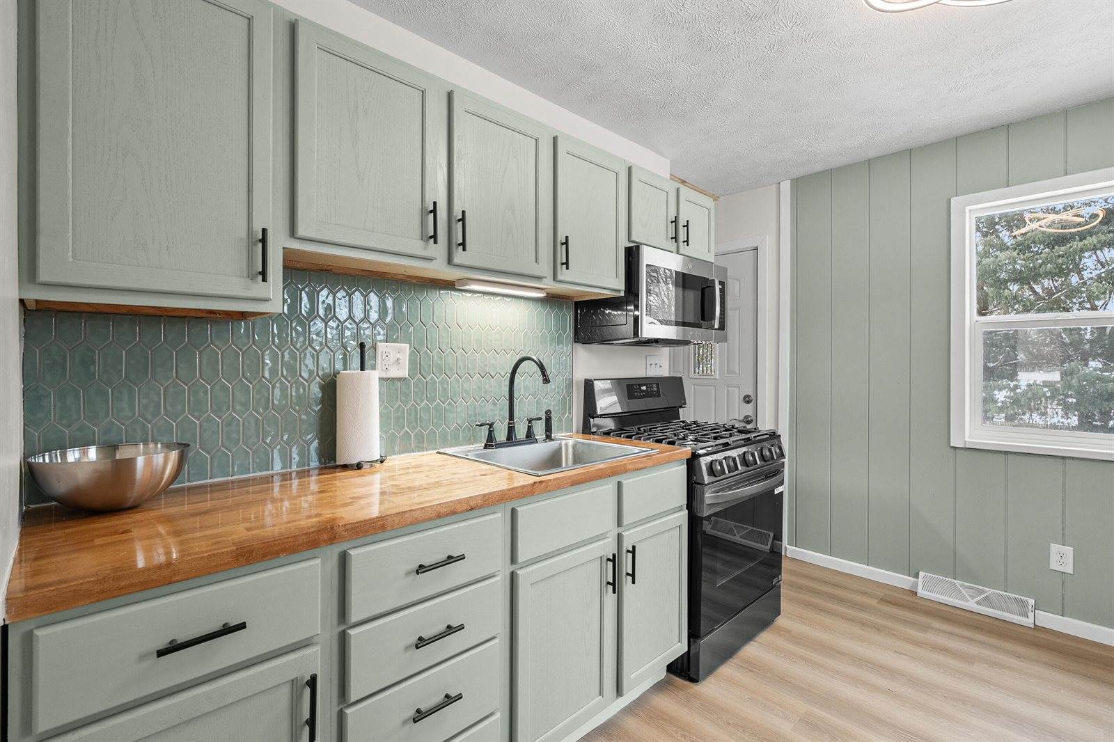 122 Creekview Drive, Battle Creek, MI 49037