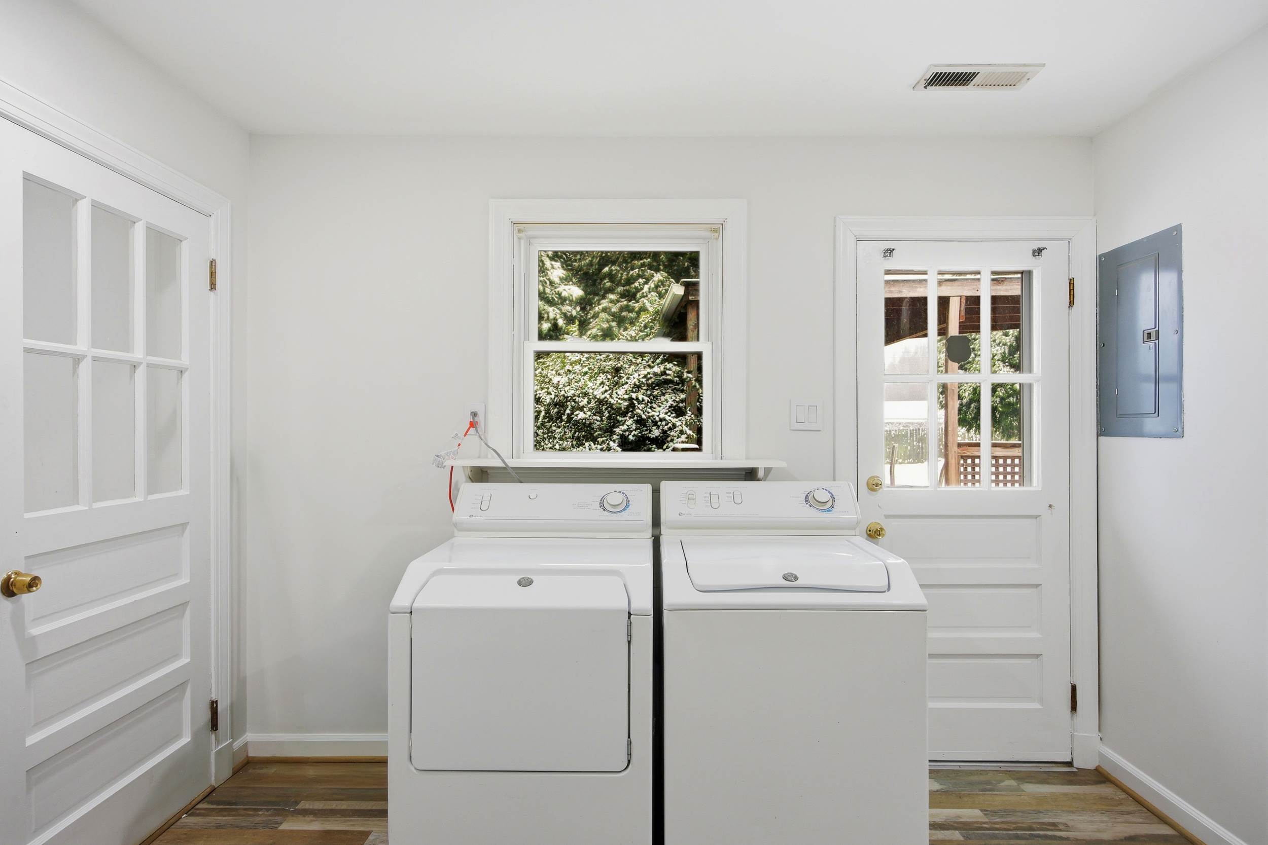 7437 Ridge View Rd, Mechanicsville, VA 23111