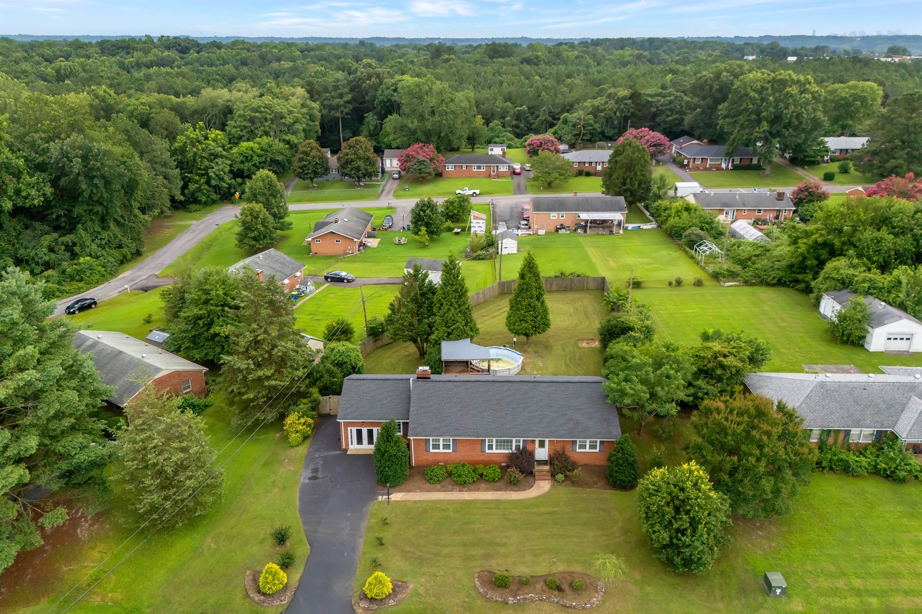 7437 Ridge View Rd, Mechanicsville, VA 23111