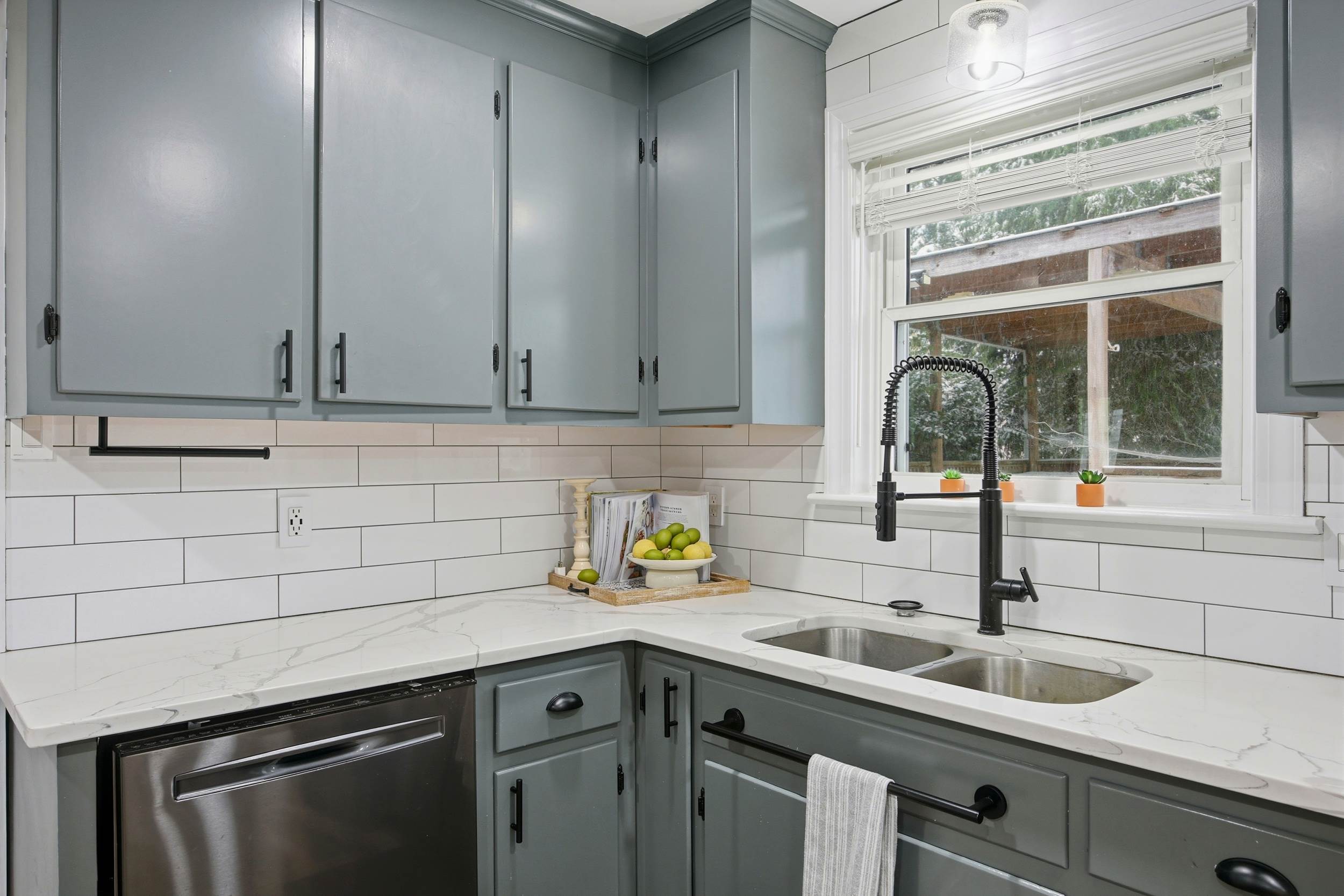 7437 Ridge View Rd, Mechanicsville, VA 23111