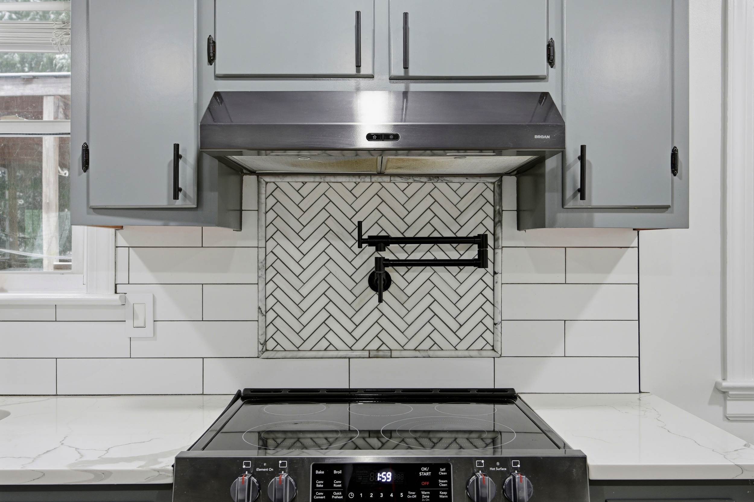 7437 Ridge View Rd, Mechanicsville, VA 23111