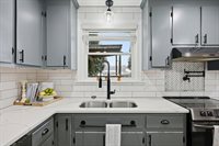 7437 Ridge View Rd, Mechanicsville, VA 23111