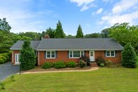 7437 Ridge View Rd, Mechanicsville, VA 23111