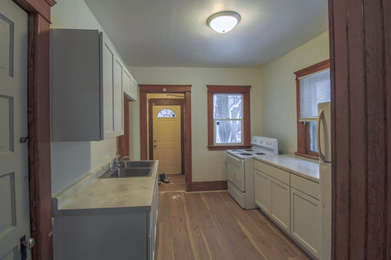 94 Cliff Street, Battle Creek, MI 49014