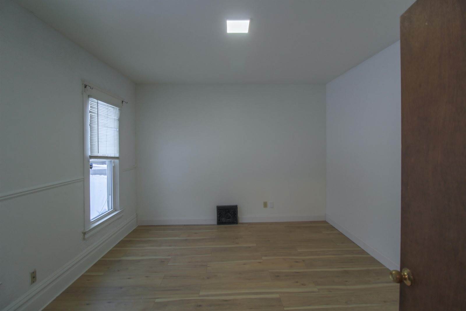 94 Cliff Street, Battle Creek, MI 49014