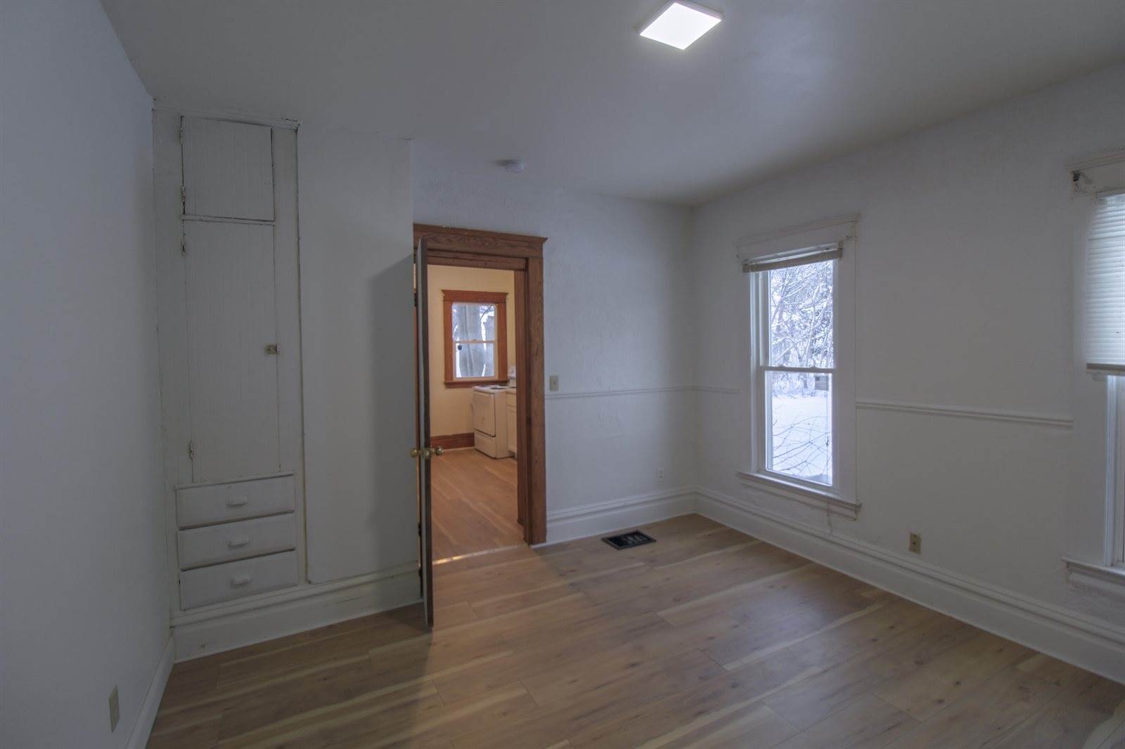 94 Cliff Street, Battle Creek, MI 49014