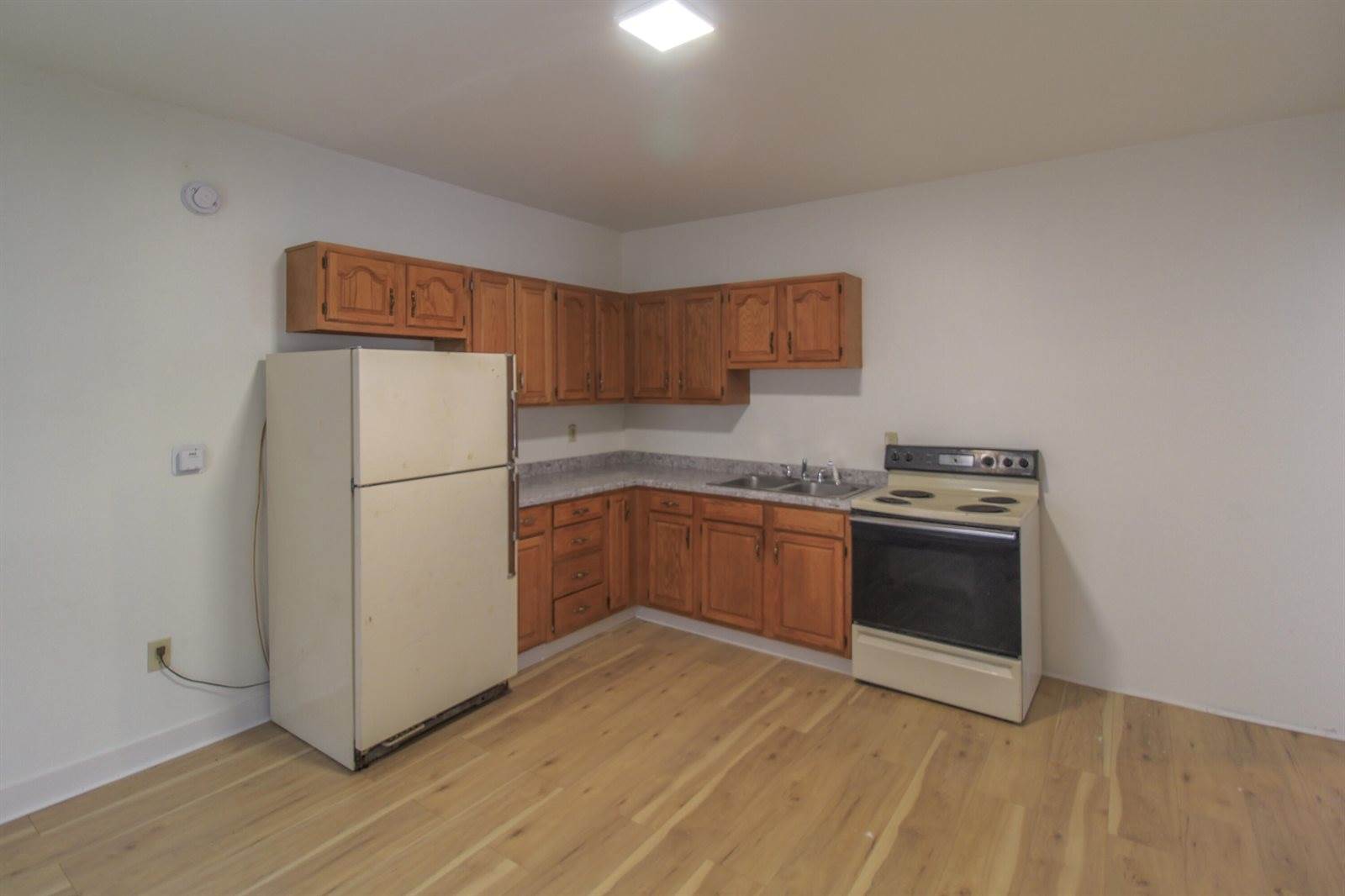 94 Cliff Street, Battle Creek, MI 49014
