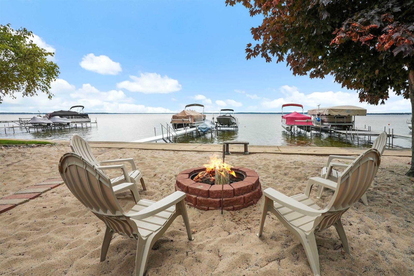 615 Long Point Drive, Houghton Lake, MI 48629