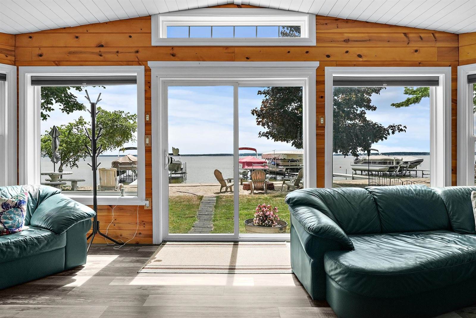 615 Long Point Drive, Houghton Lake, MI 48629