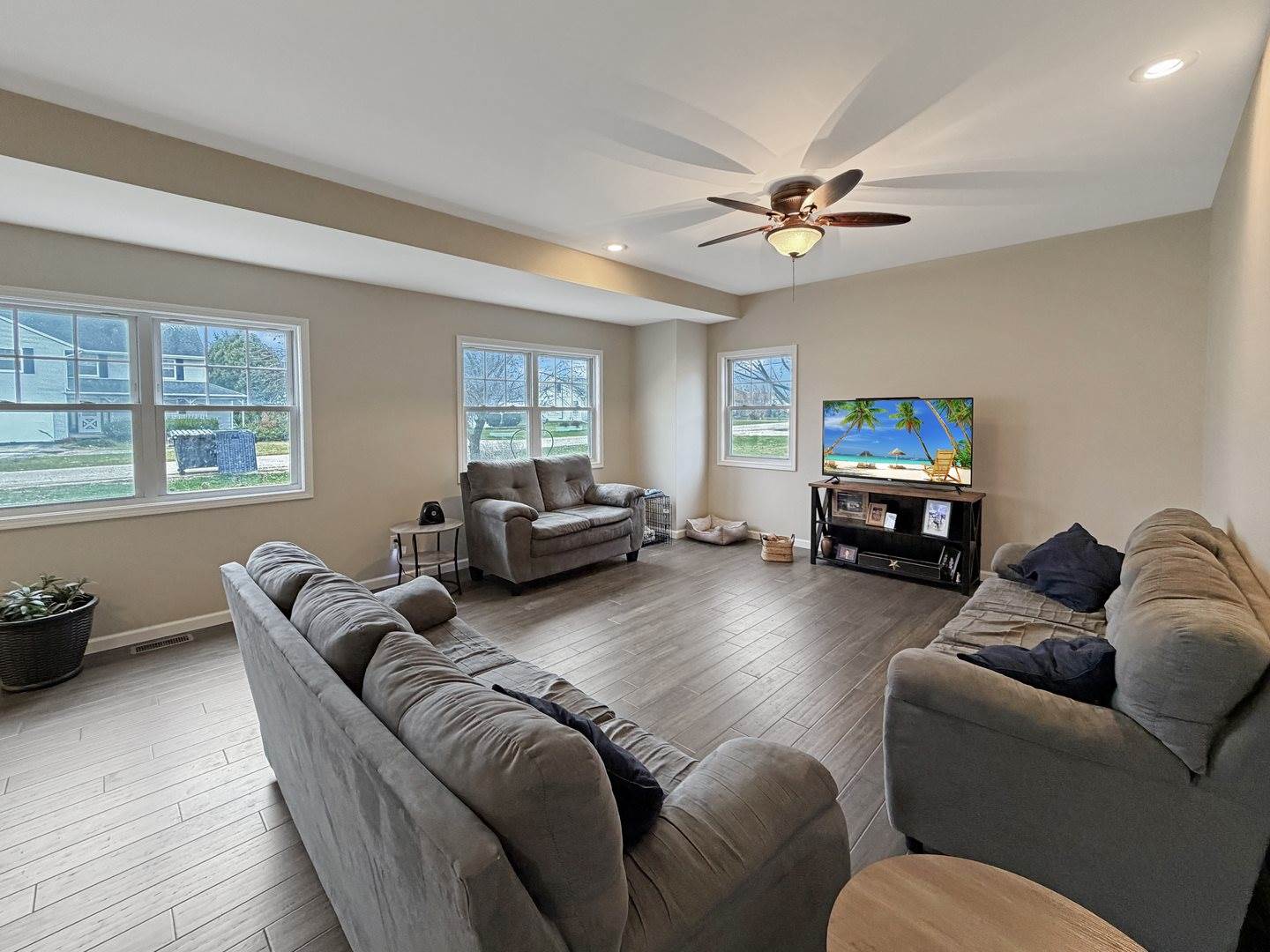 2128 Lancaster Heights Road, Freeport, IL 61032