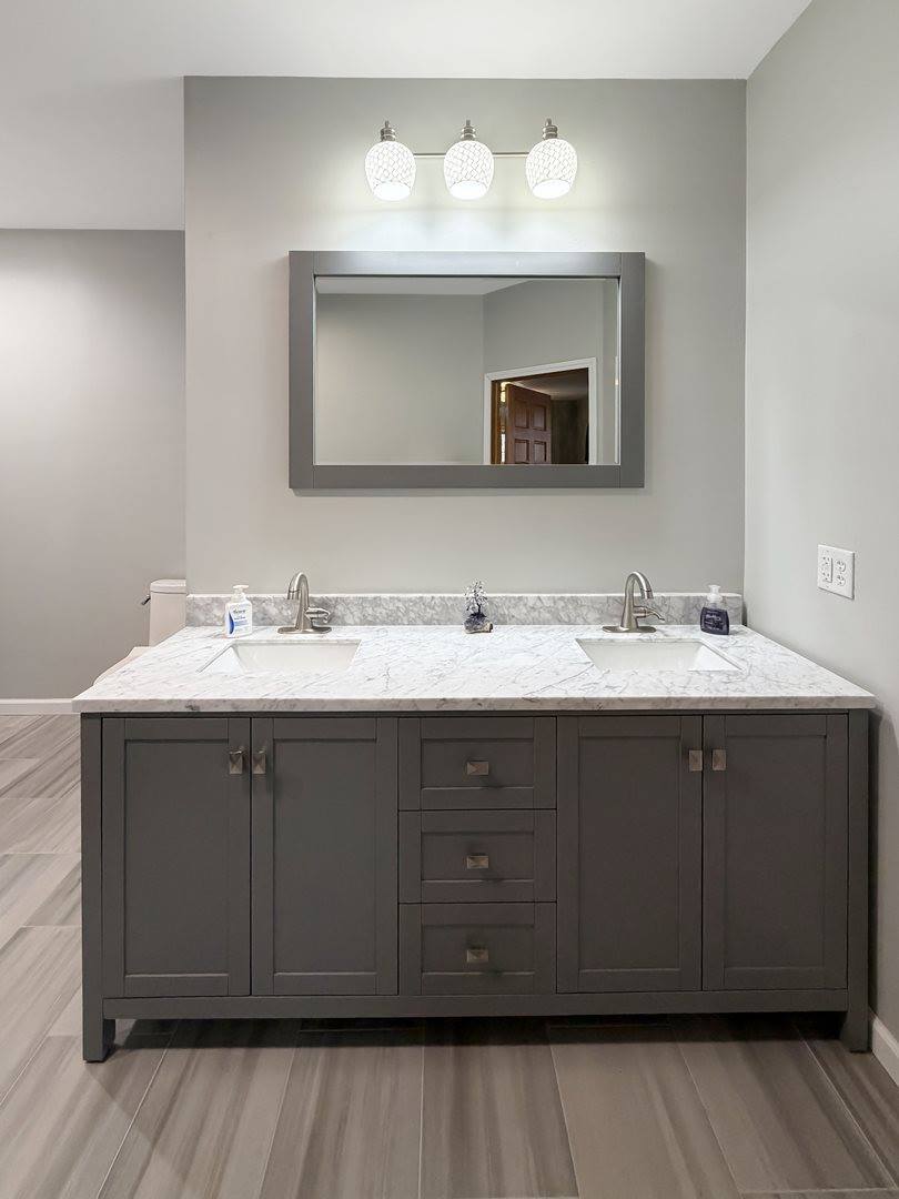 2128 Lancaster Heights Road, Freeport, IL 61032