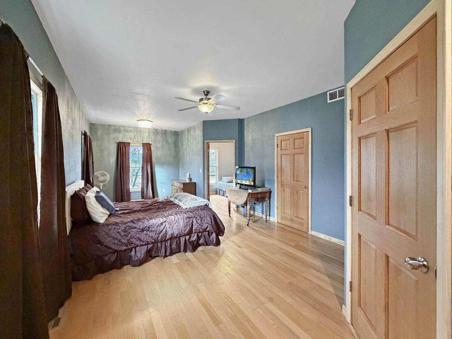 2128 Lancaster Heights Road, Freeport, IL 61032