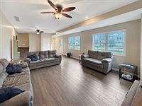 2128 Lancaster Heights Road, Freeport, IL 61032