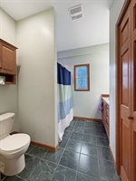 2128 Lancaster Heights Road, Freeport, IL 61032