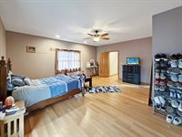 2128 Lancaster Heights Road, Freeport, IL 61032