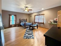 2128 Lancaster Heights Road, Freeport, IL 61032