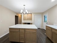 2128 Lancaster Heights Road, Freeport, IL 61032