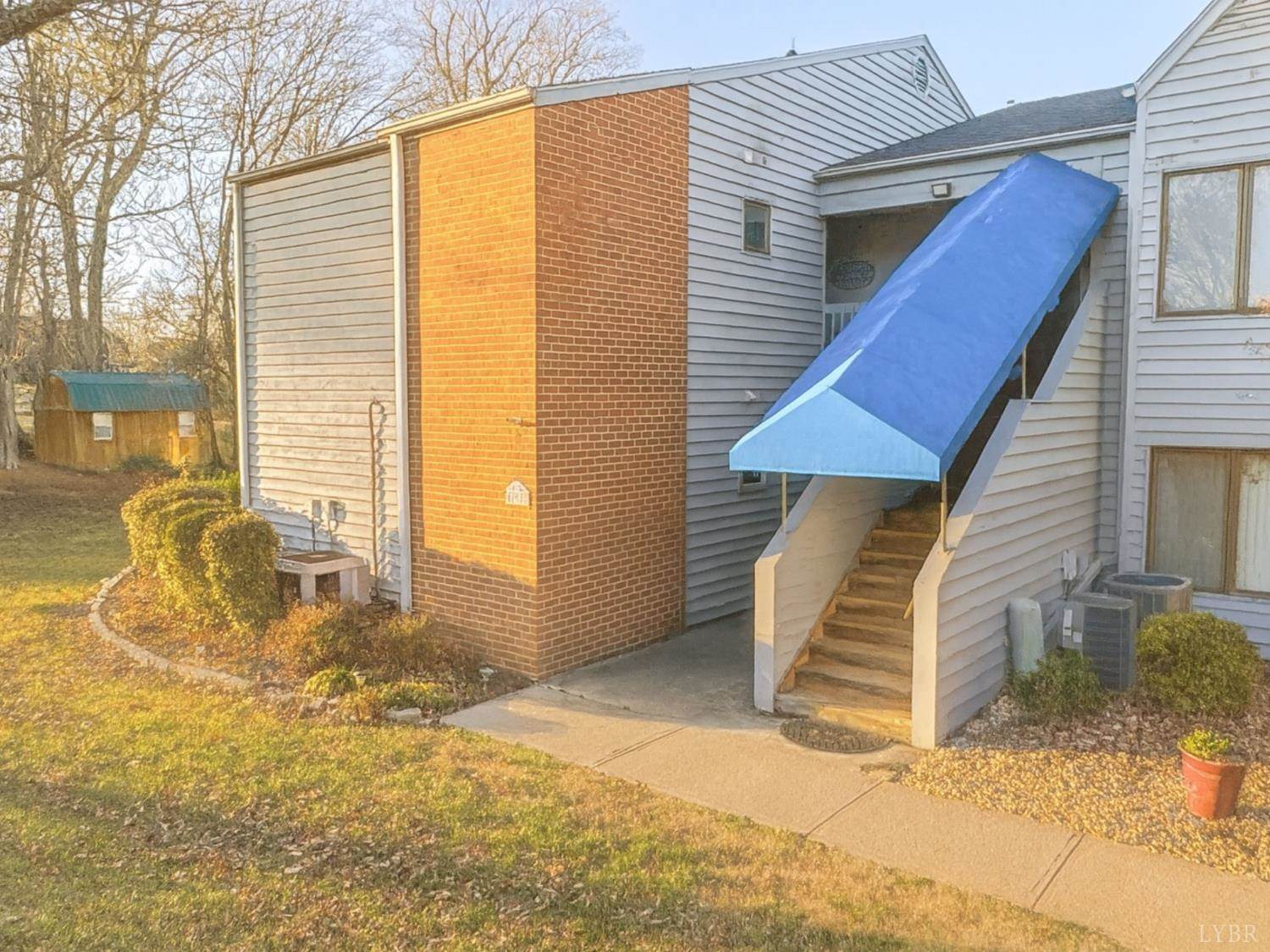 101 Manor Drive, Forest, VA 24551