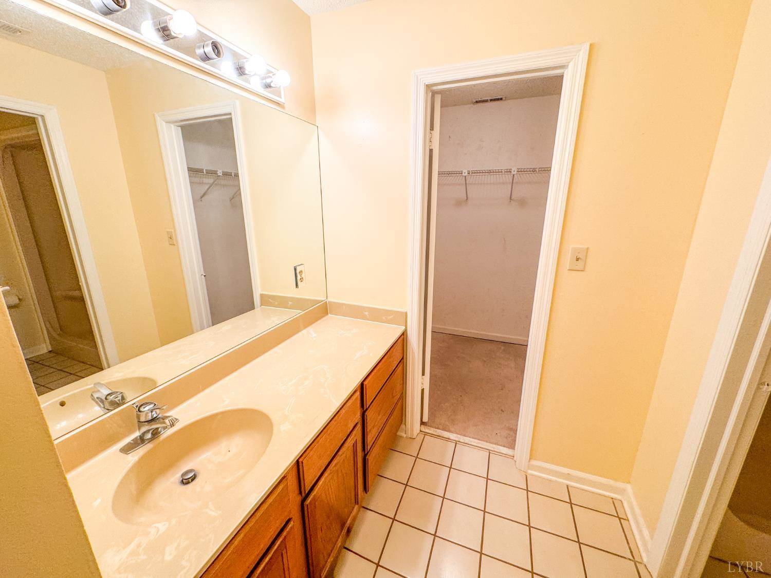 101 Manor Drive, Forest, VA 24551