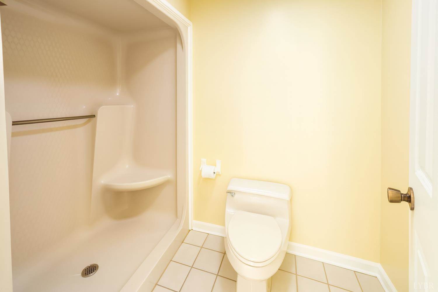 101 Manor Drive, Forest, VA 24551