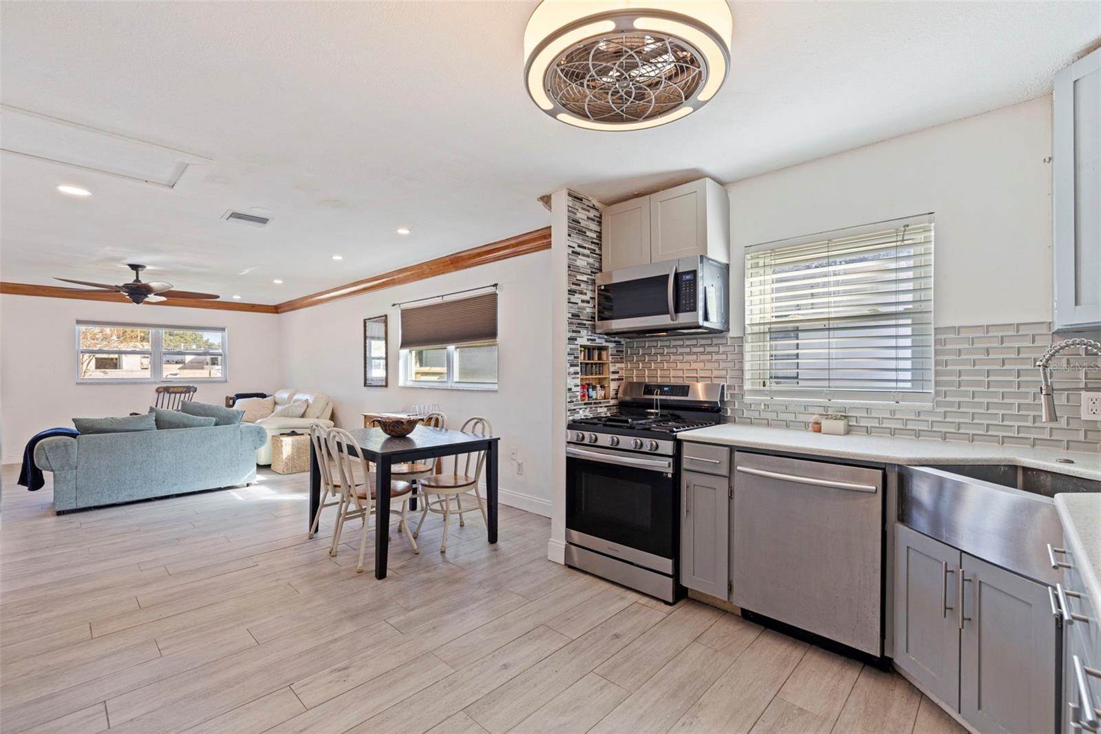 5322 25TH Avenue South, Gulfport, FL 33707