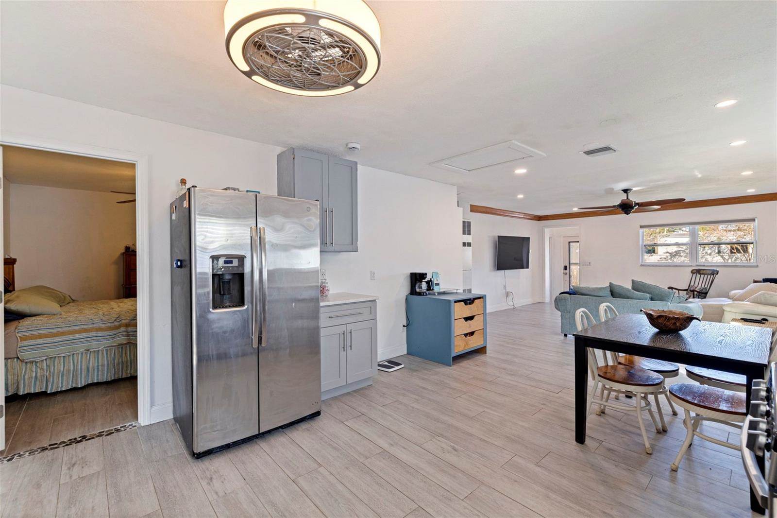 5322 25TH Avenue South, Gulfport, FL 33707