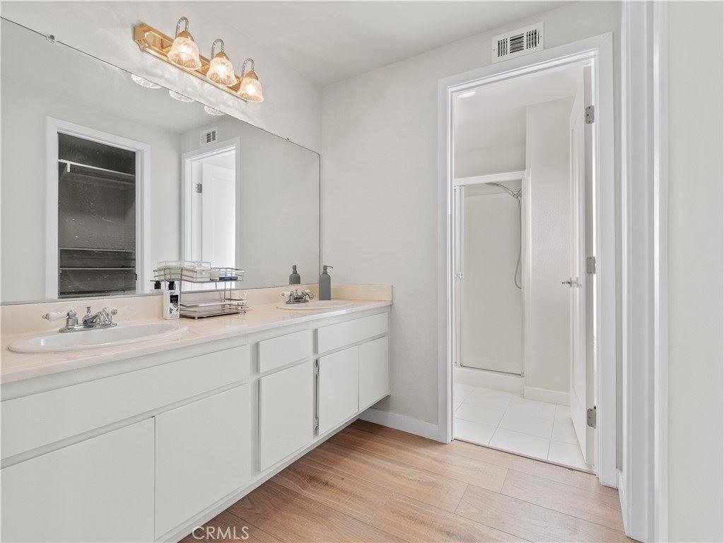 23208 Cuervo, Valencia, CA 91354