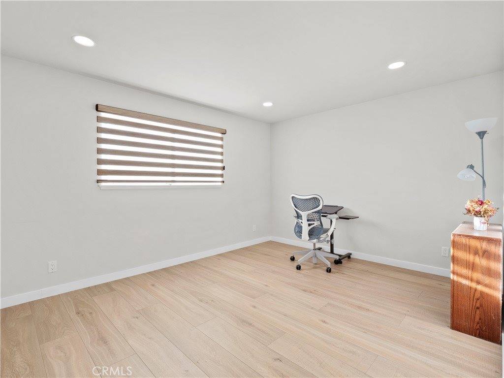 23208 Cuervo, Valencia, CA 91354