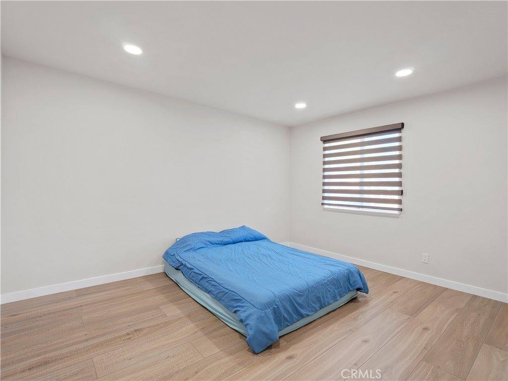 23208 Cuervo, Valencia, CA 91354