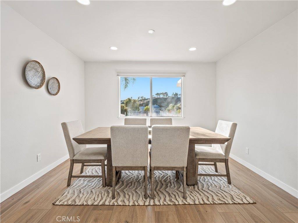 23208 Cuervo, Valencia, CA 91354