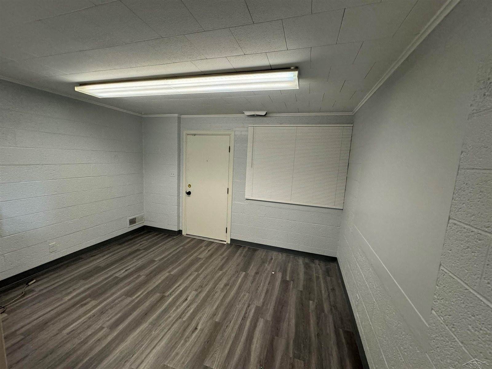 3119 S Jefferson Avenue, Saginaw, MI 48601