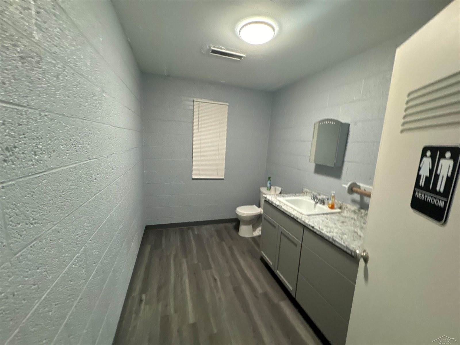 3119 S Jefferson Avenue, Saginaw, MI 48601