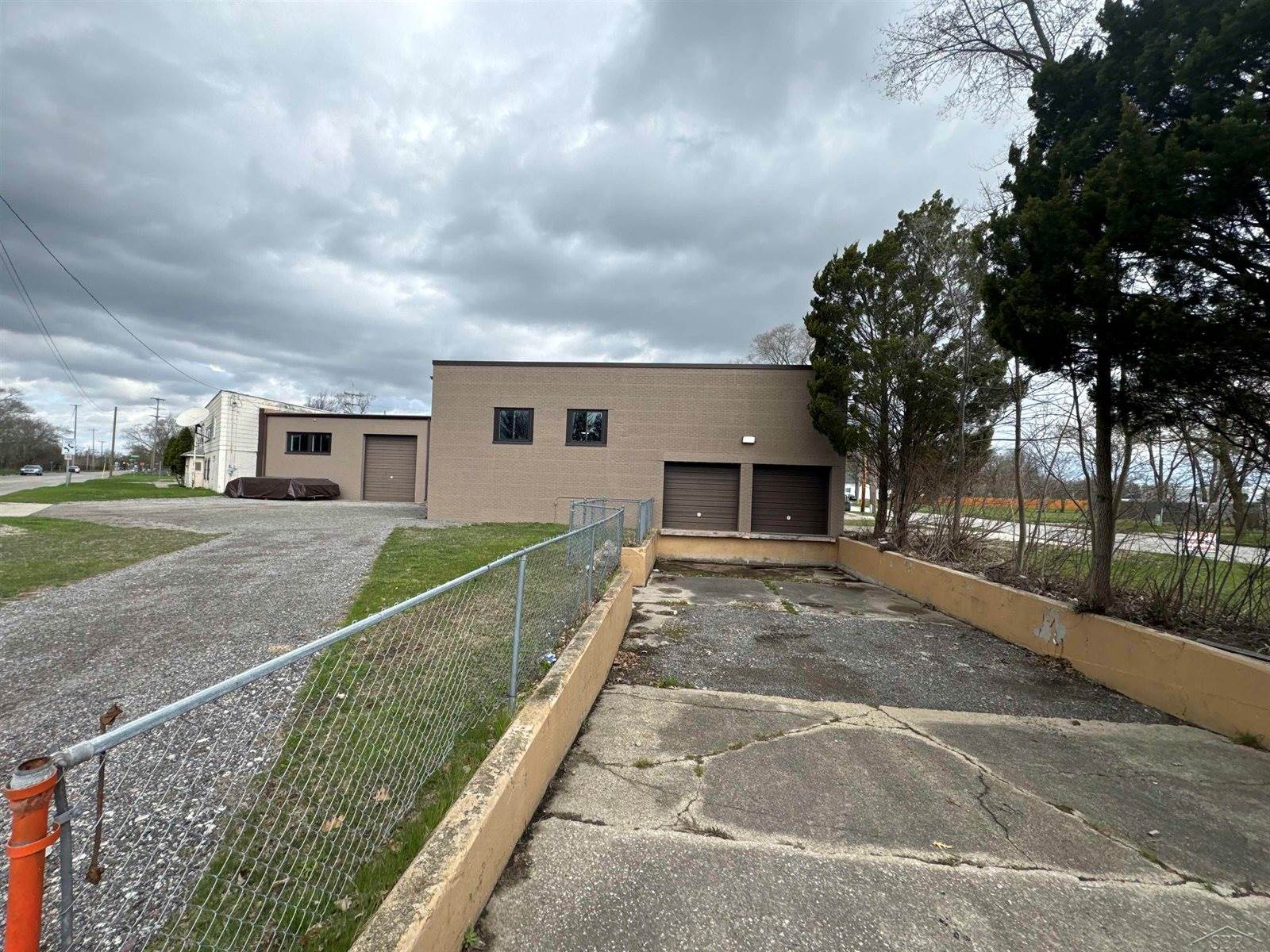 3119 S Jefferson Avenue, Saginaw, MI 48601