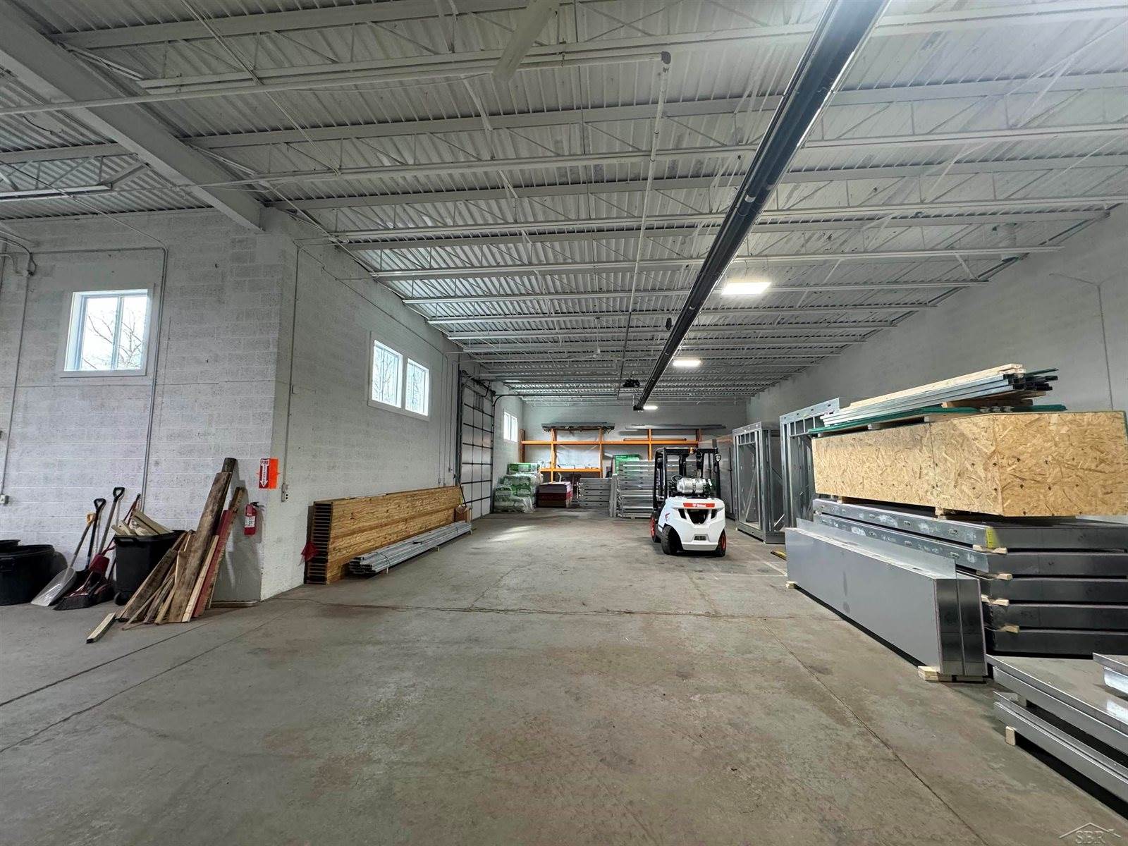 3119 S Jefferson Avenue, Saginaw, MI 48601