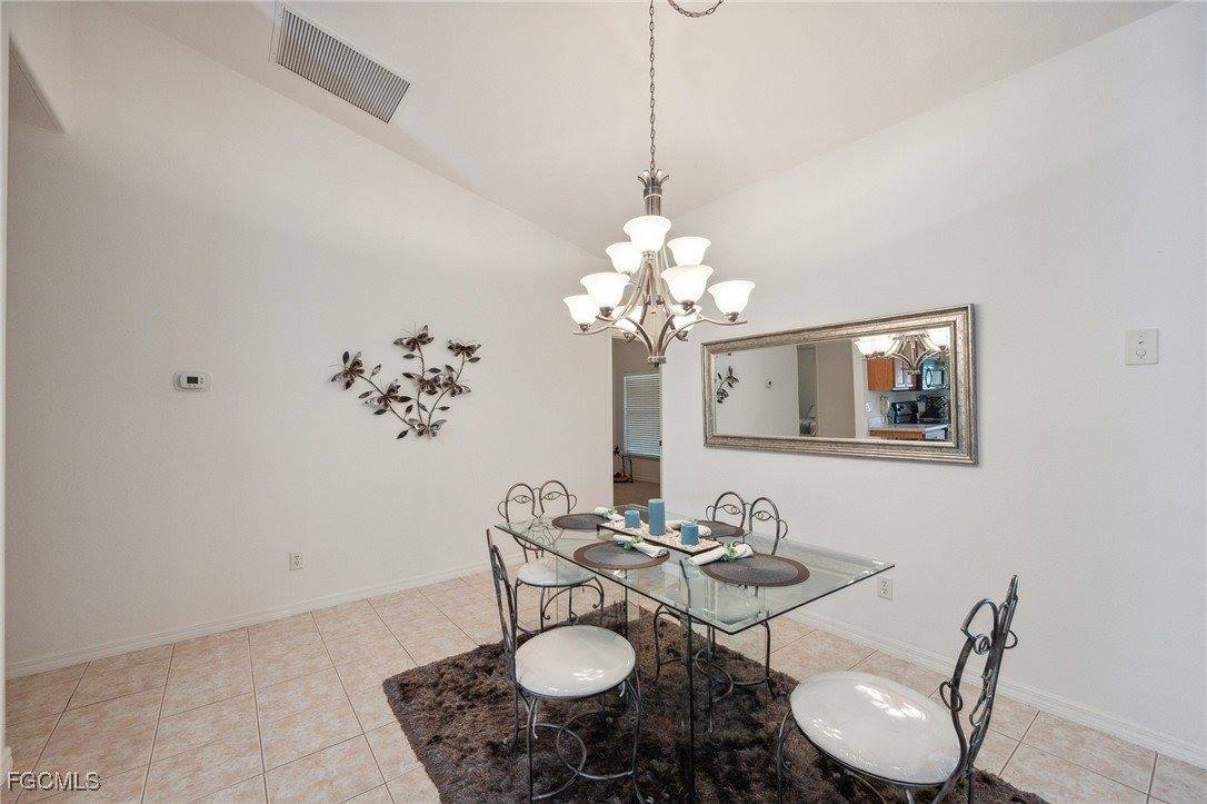 2863 SW 24th Avenue, Cape Coral, FL 33914