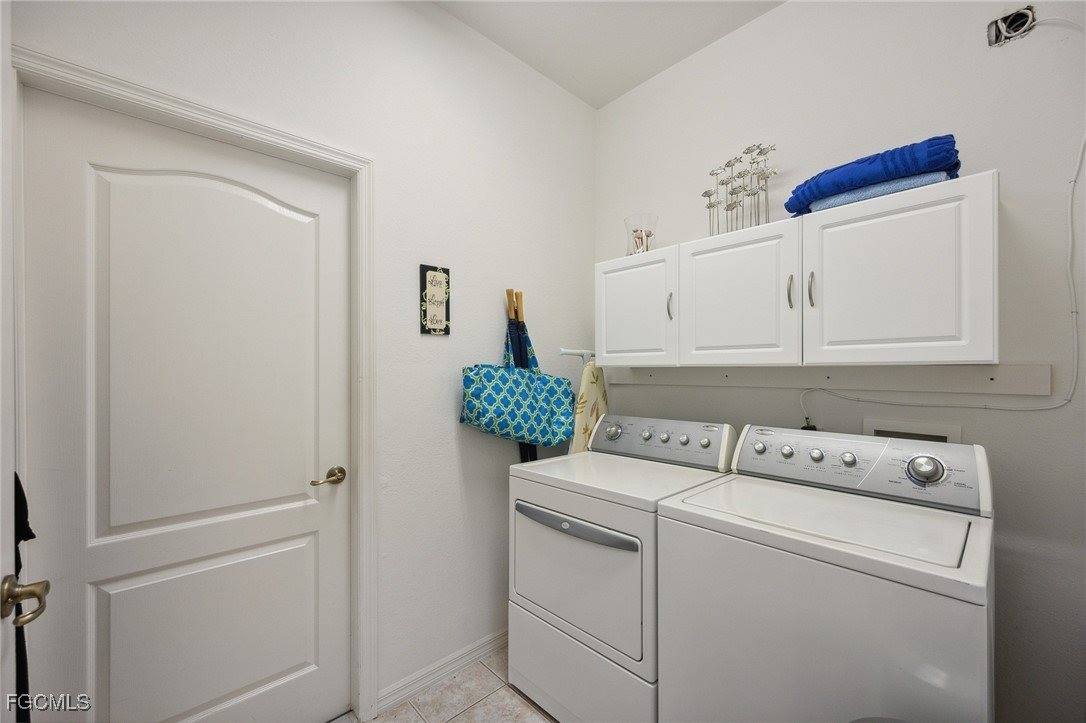 2863 SW 24th Avenue, Cape Coral, FL 33914