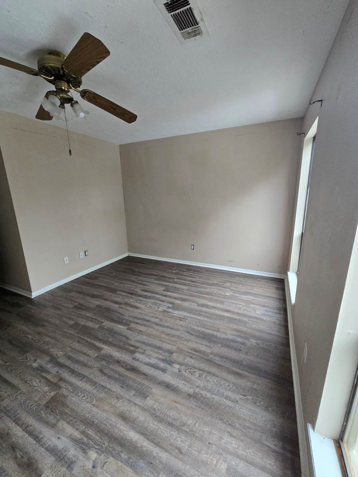 1746 Cloister Dr #12, Crosby, TX 77532