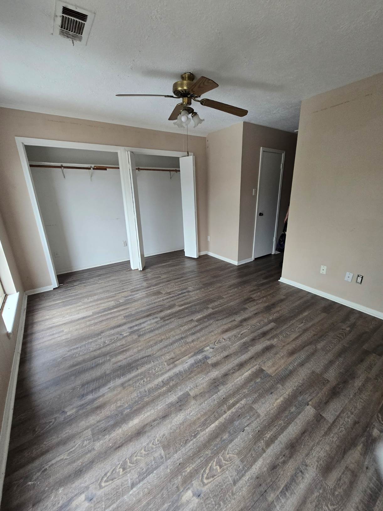 1746 Cloister Dr #12, Crosby, TX 77532