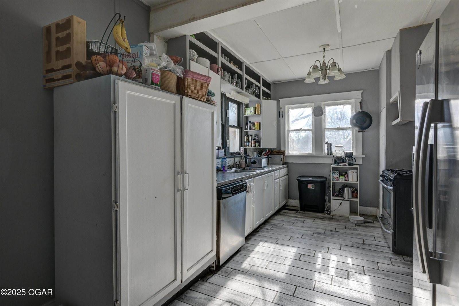 305 Bartlett Avenue, Joplin, MO 64804