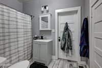 305 Bartlett Avenue, Joplin, MO 64804