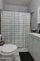 305 Bartlett Avenue, Joplin, MO 64804