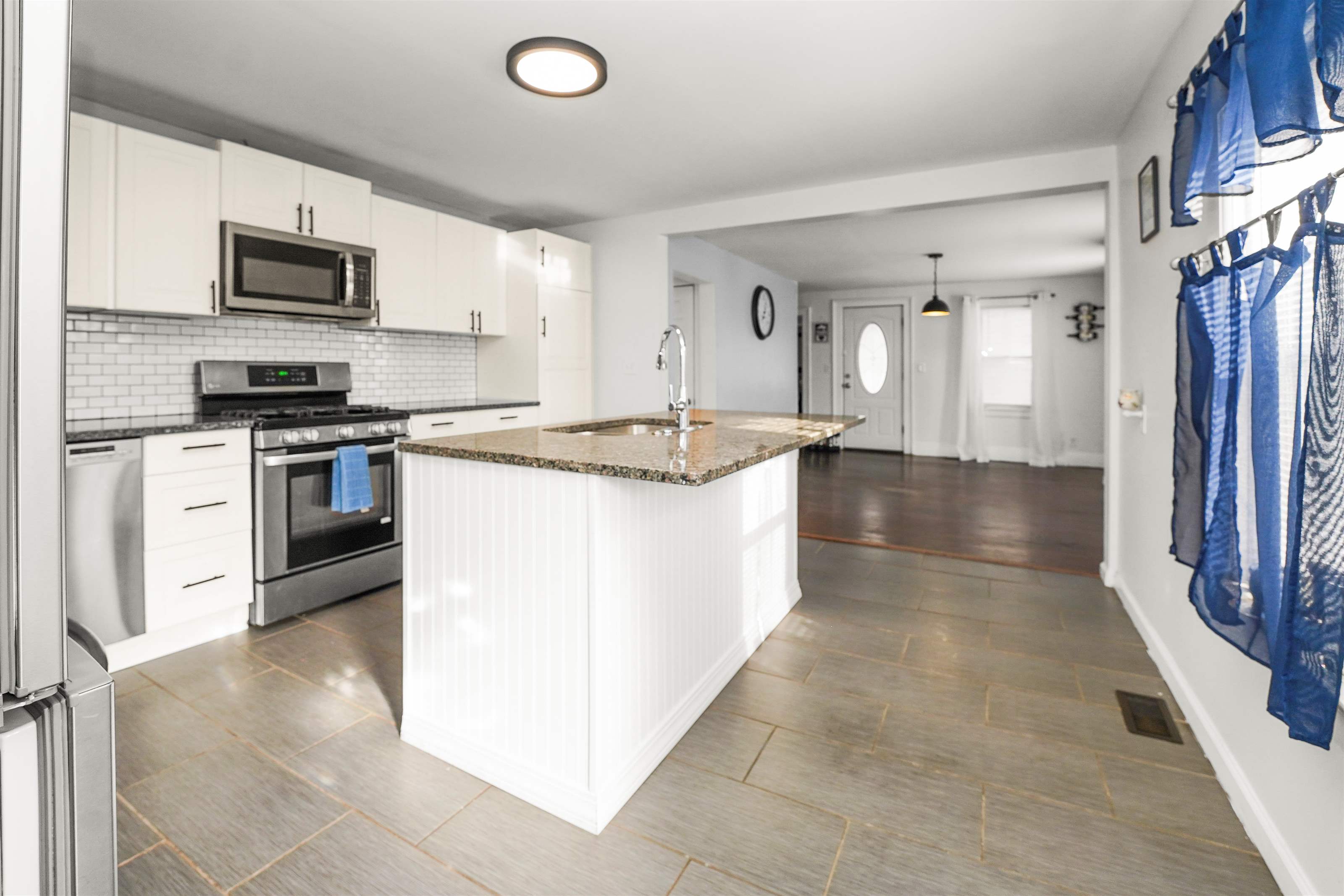 17 Windsor Street, Enfield, CT 06082