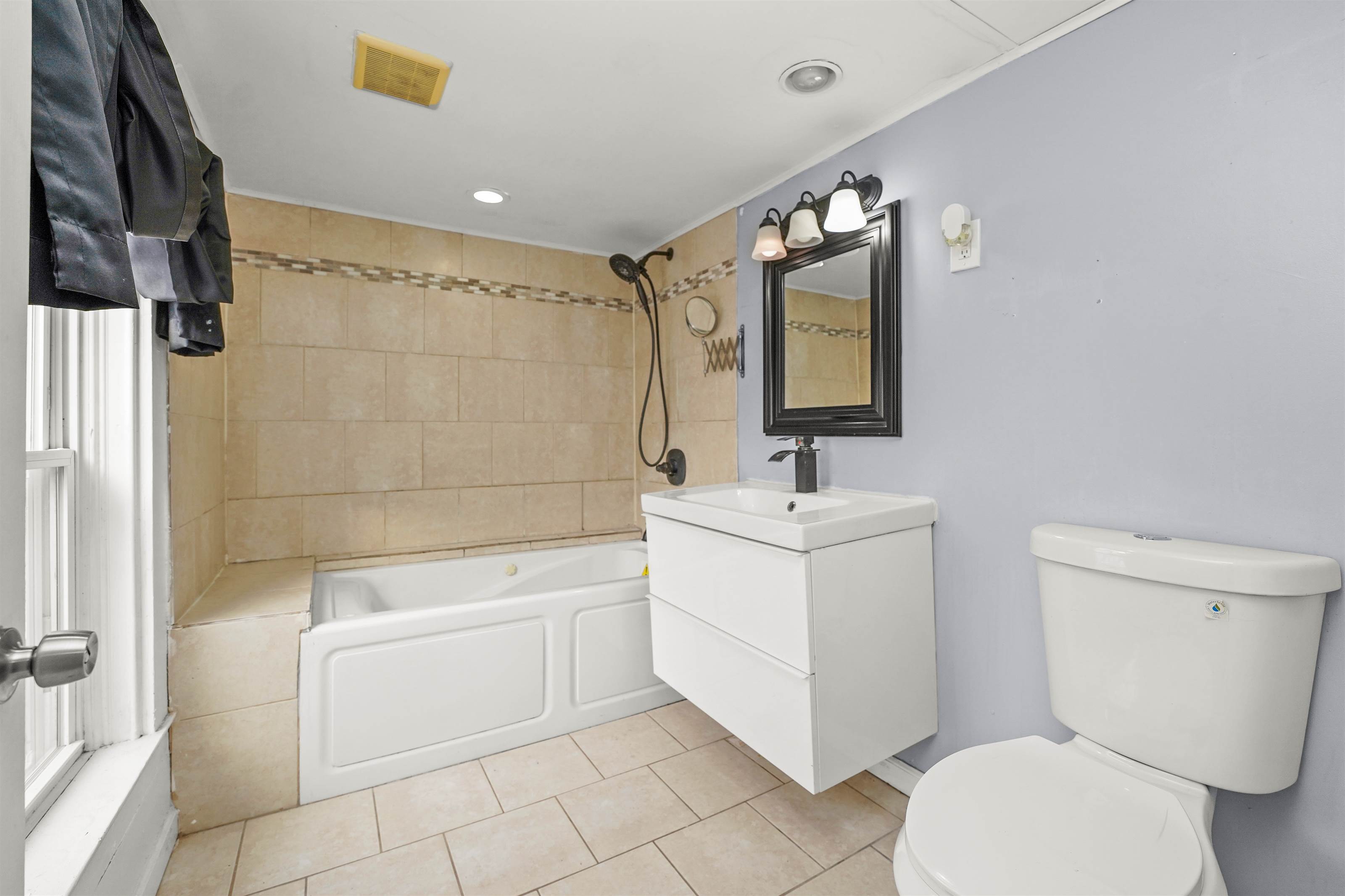 17 Windsor Street, Enfield, CT 06082