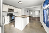 17 Windsor Street, Enfield, CT 06082