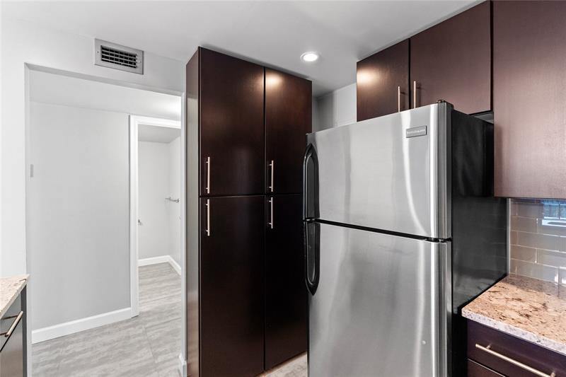 1800 N Andrews Ave 7J, Fort Lauderdale, FL 33311