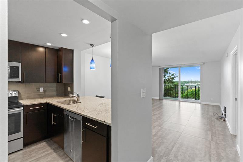 1800 N Andrews Ave 7J, Fort Lauderdale, FL 33311